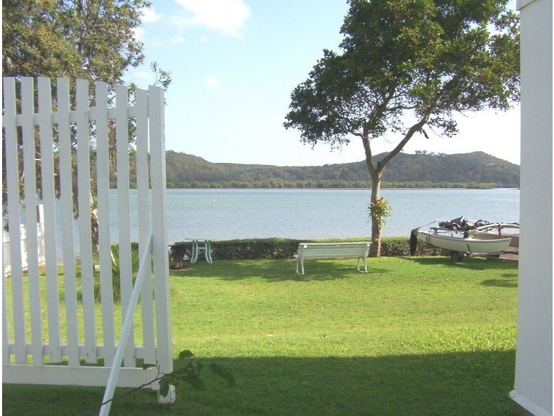 16 Browning Street, Russell Island QLD 4184