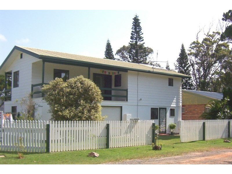 16 Browning Street, Russell Island QLD 4184