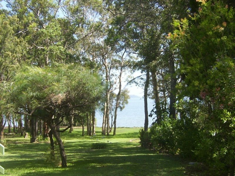 17 Wilma Crescent, Russell Island QLD 4184