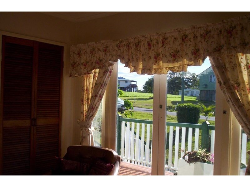 32 Canaipa Point Drive, Russell Island QLD 4184