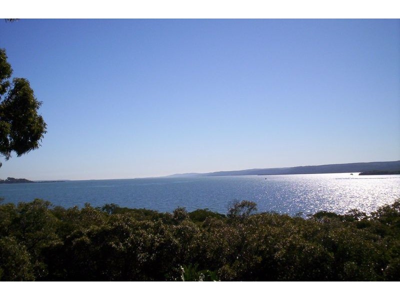 33  Bay Drive, Russell Island QLD 4184