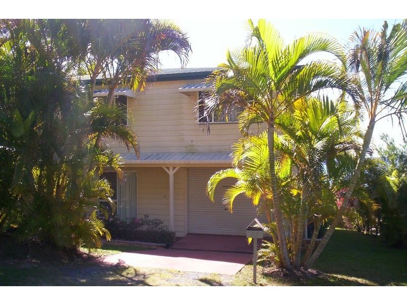 33  Bay Drive, Russell Island QLD 4184