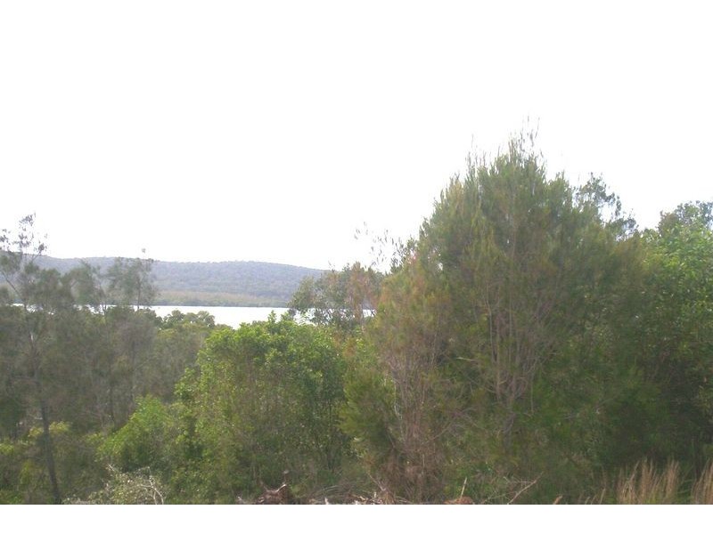 35 Aquamarine Ave, Russell Island QLD 4184