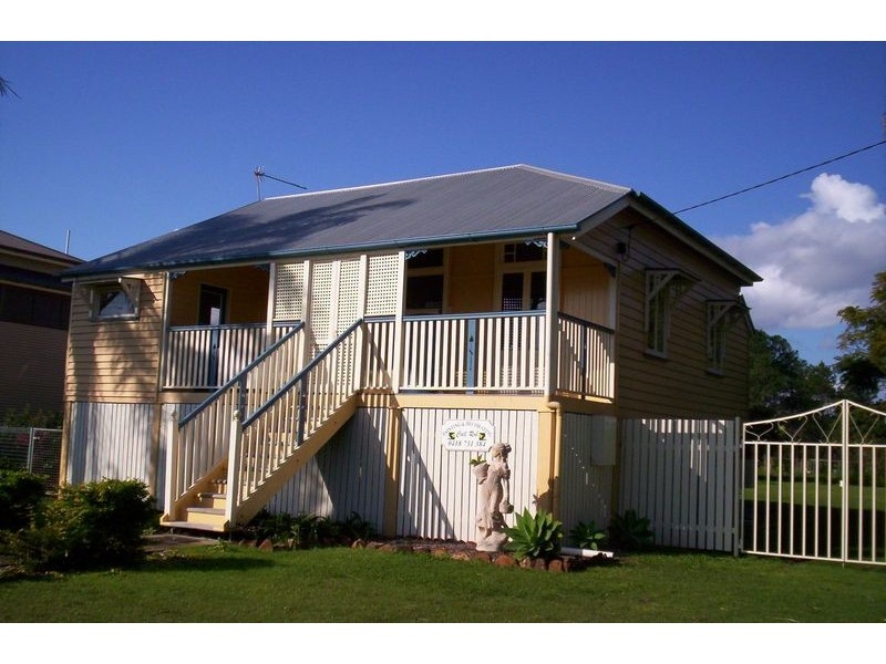 102  High Street, Russell Island QLD 4184