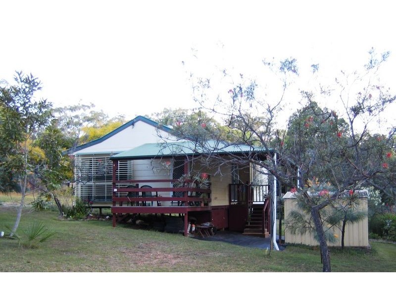6  Parish St, Russell Island QLD 4184