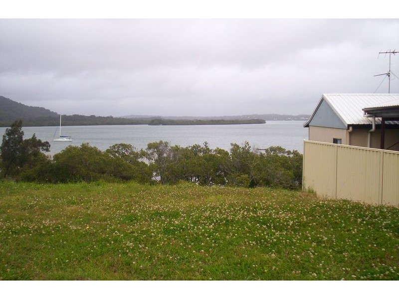 146 Canaipa Point Drive, Russell Island QLD 4184