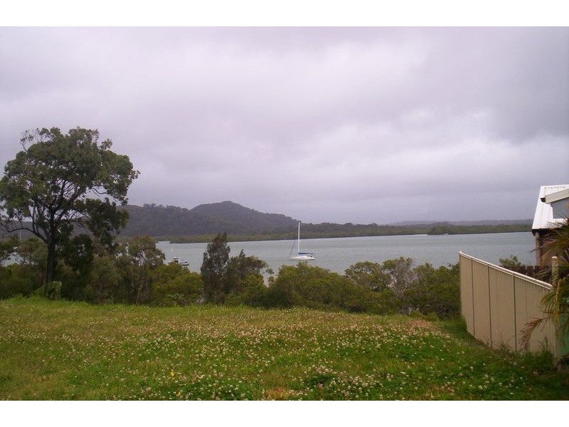146 Canaipa Point Drive, Russell Island QLD 4184