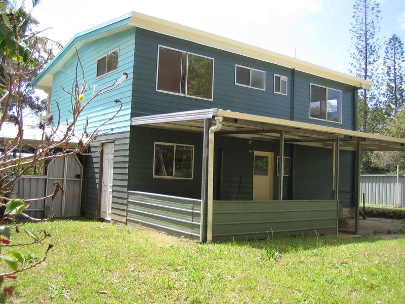 18 Main View Drive, Russell Island QLD 4184