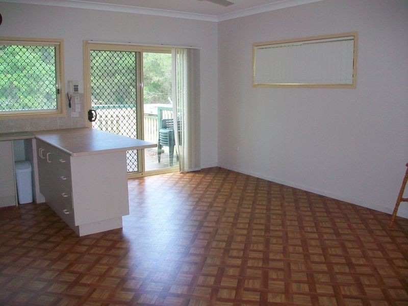 18 Dempsey St, Russell Island QLD 4184