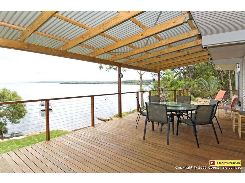 61  Bay Drive, Russell Island QLD 4184
