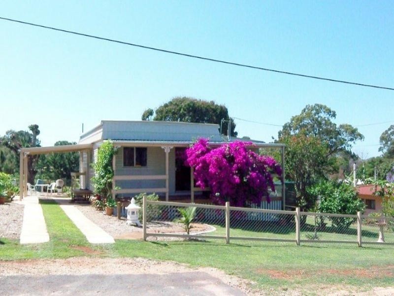 8  Pao Pao Road, Russell Island QLD 4184