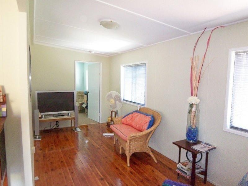8  Pao Pao Road, Russell Island QLD 4184