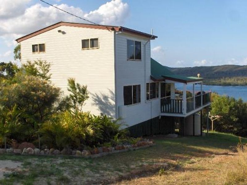 42 Leichhardt Terrace, Russell Island QLD 4184