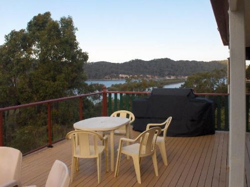 42 Leichhardt Terrace, Russell Island QLD 4184