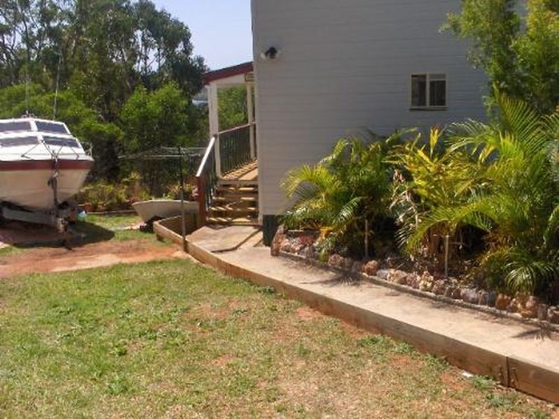 42 Leichhardt Terrace, Russell Island QLD 4184