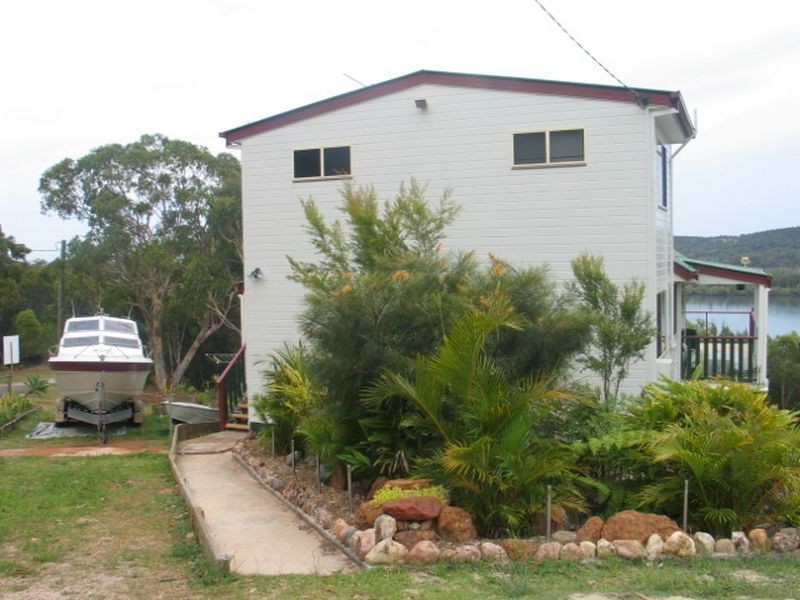 42 Leichhardt Terrace, Russell Island QLD 4184