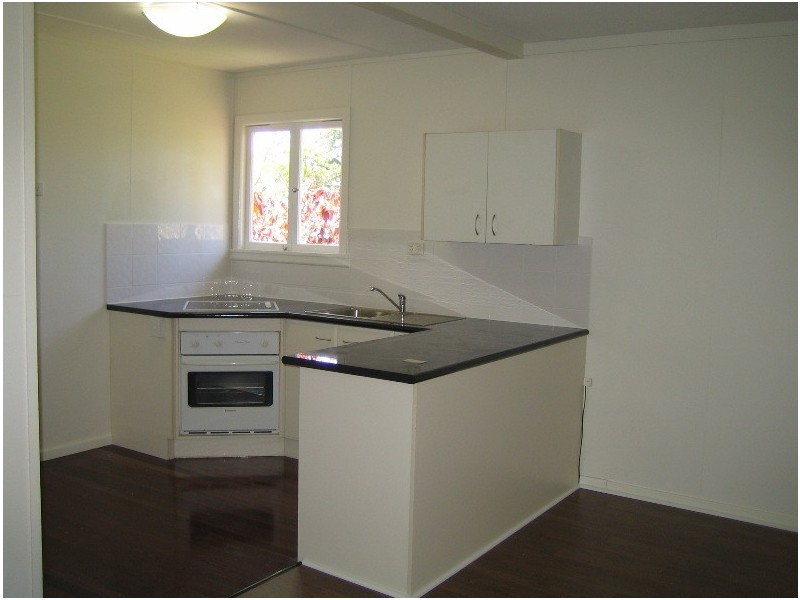 15 Jackson Road, Russell Island QLD 4184