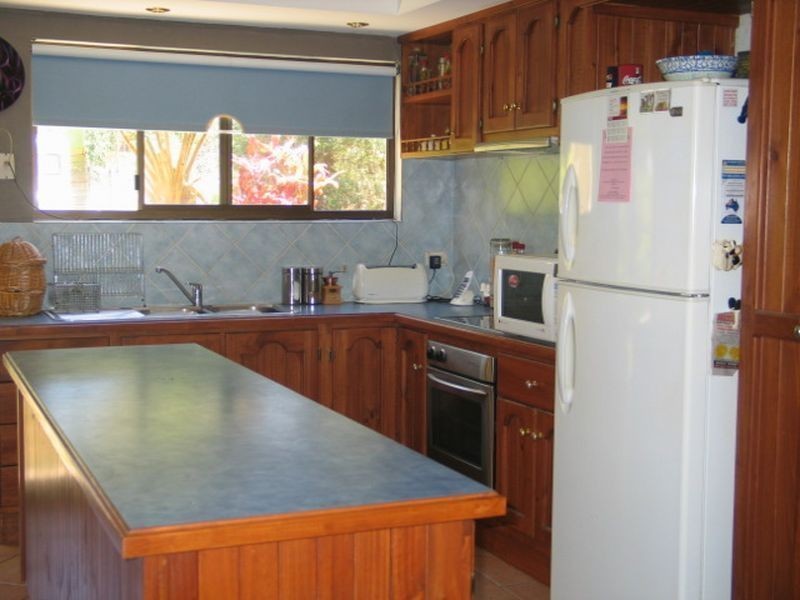 42  Cunningham Av, Russell Island QLD 4184