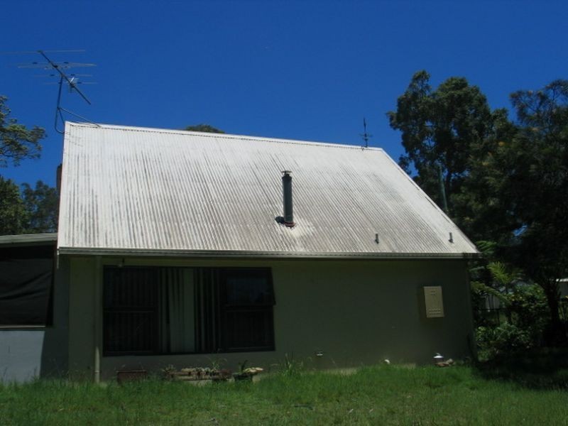 42  Cunningham Av, Russell Island QLD 4184
