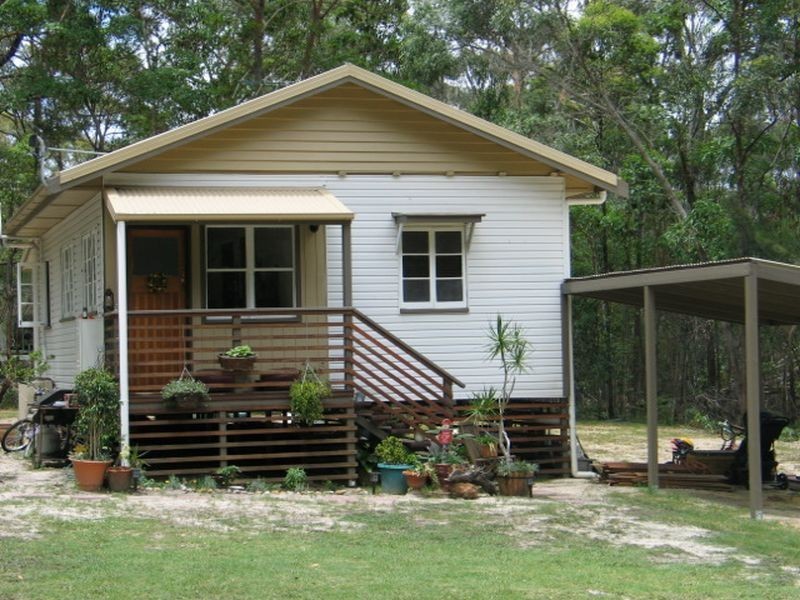 14 Cook Avenue, Russell Island QLD 4184