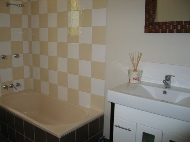 14 Cook Avenue, Russell Island QLD 4184