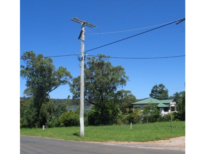 . Canaipa Point Drive, Russell Island QLD 4184