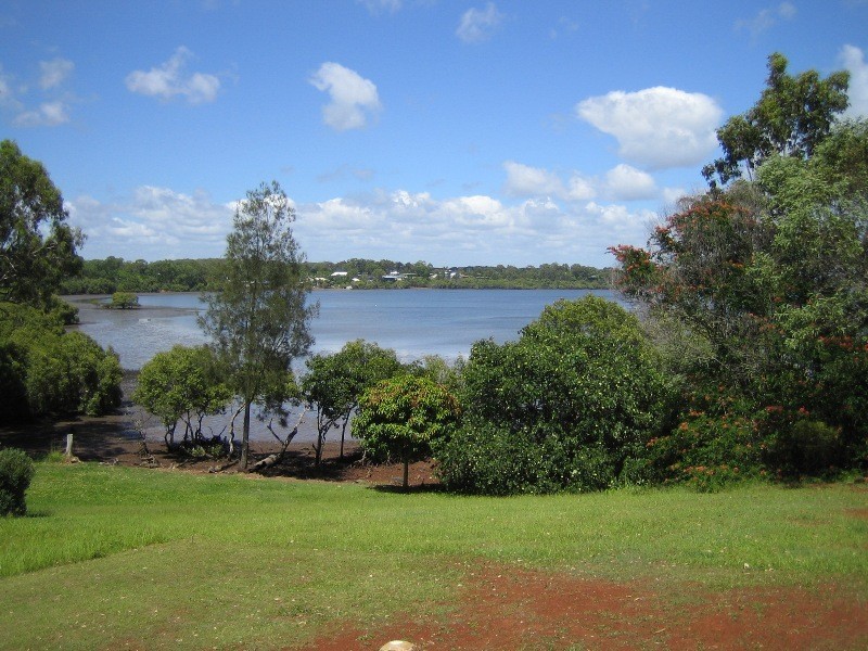 12 Thompson Esplanade, Russell Island QLD 4184