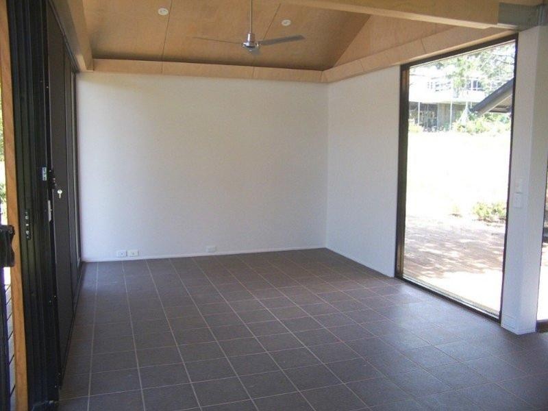 14 Thompson Esplanade, Russell Island QLD 4184
