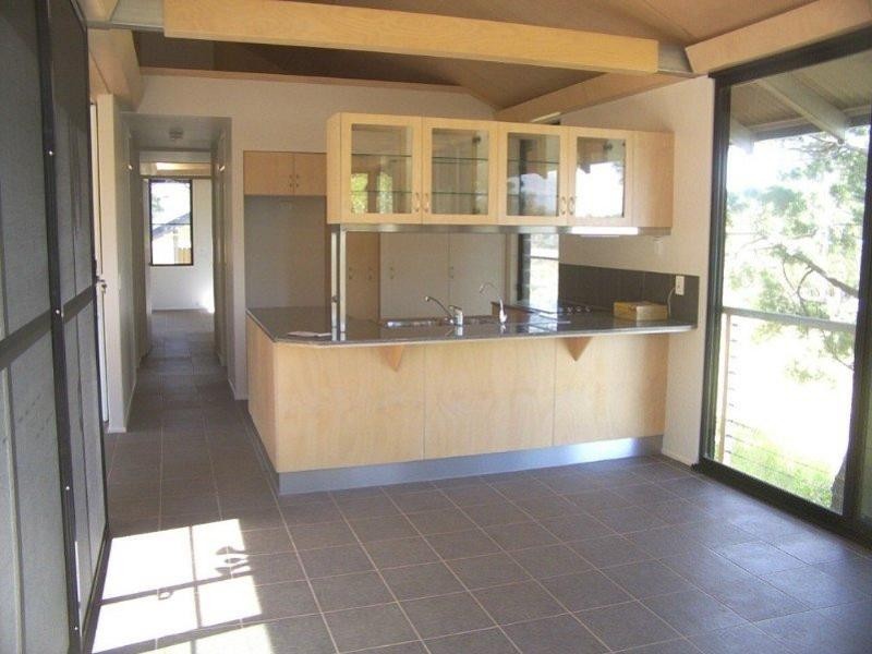 14 Thompson Esplanade, Russell Island QLD 4184