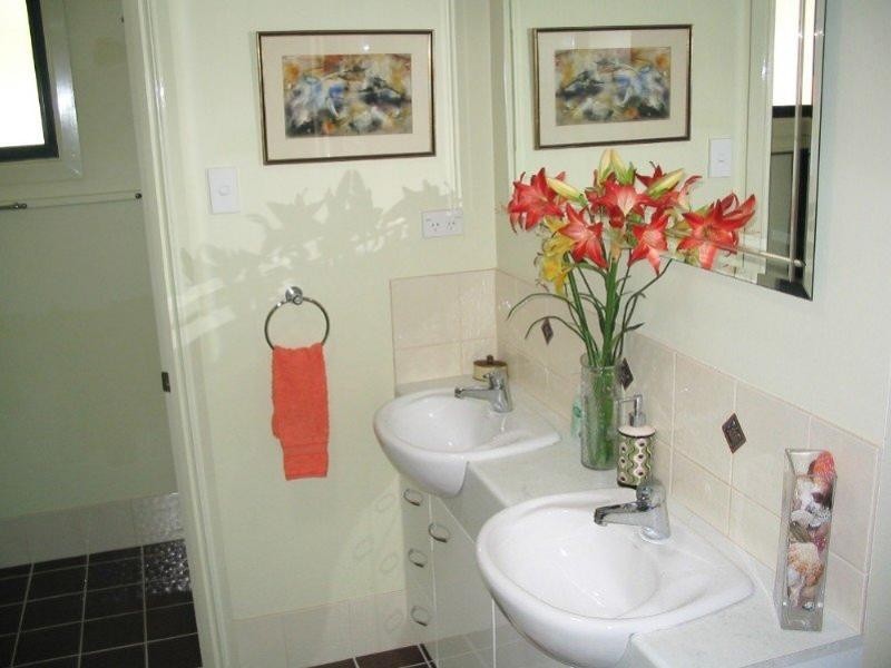23 Island View Rd, Russell Island QLD 4184