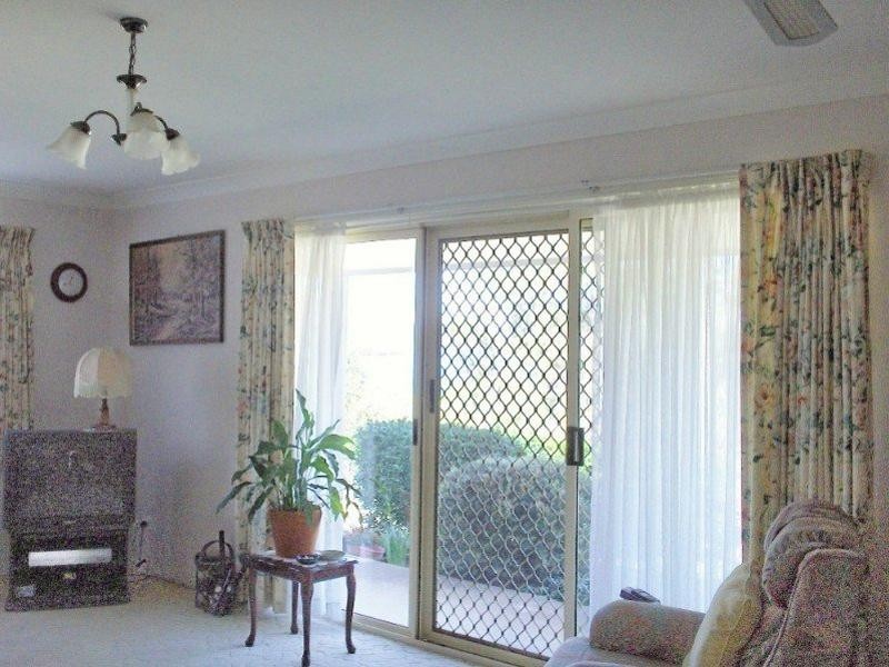 24  Orme Dr, Russell Island QLD 4184