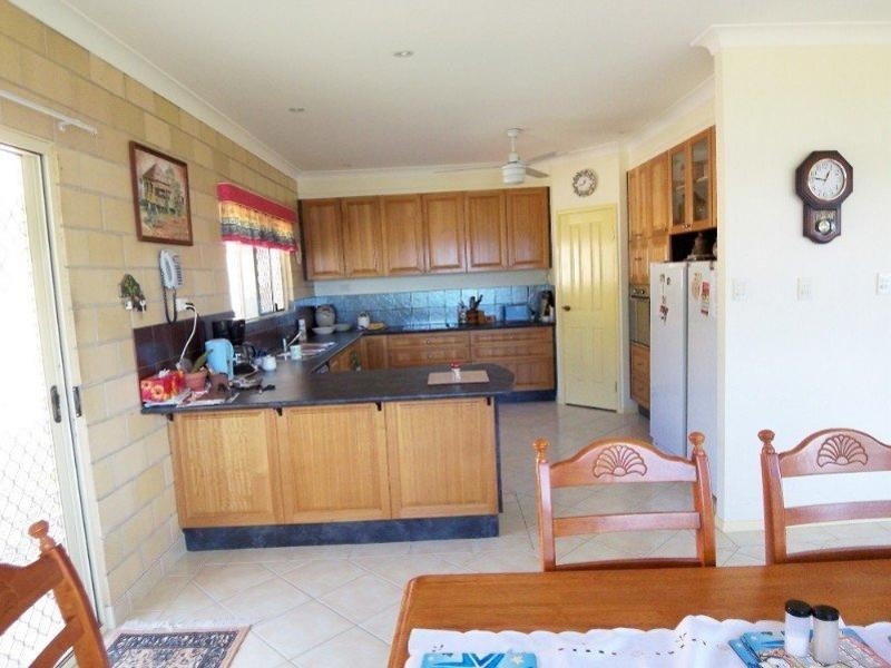 5 Jasper St, Russell Island QLD 4184