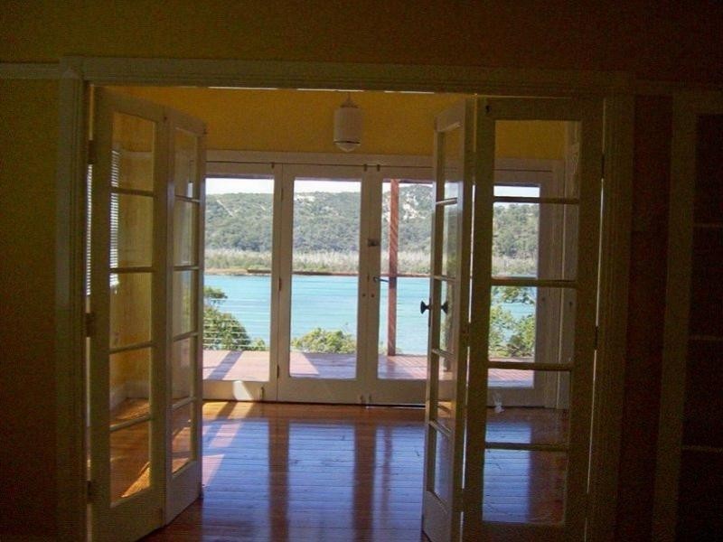 38 Leichhardt Tce, Russell Island QLD 4184
