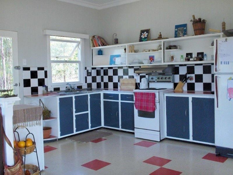 38 Leichhardt Tce, Russell Island QLD 4184