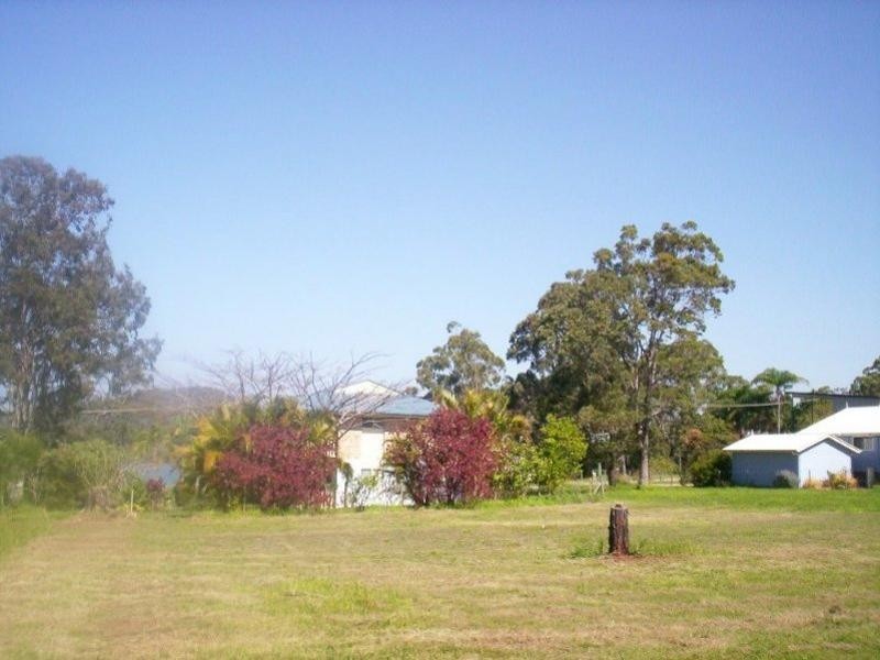 8 Zephyr Street, Russell Island QLD 4184