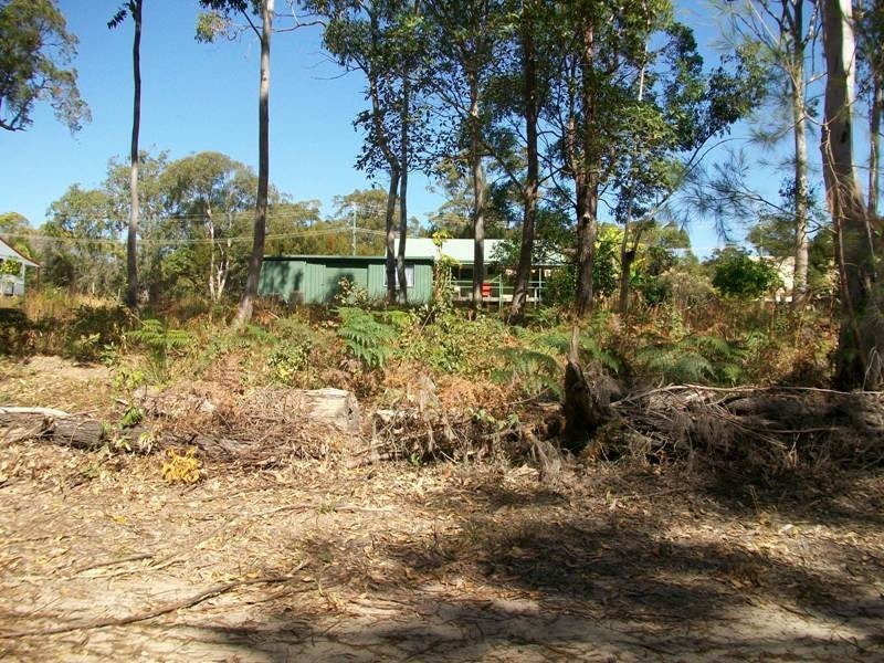 16 Sapphire Street, Russell Island QLD 4184