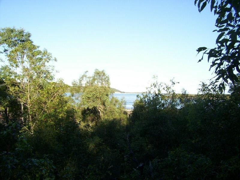 10 Paradise Avenue, Russell Island QLD 4184