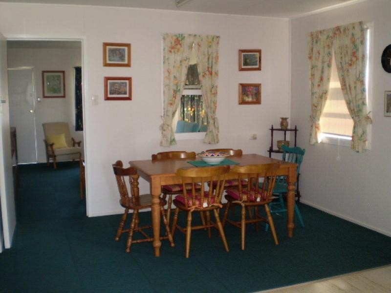 86  Jackson Road, Russell Island QLD 4184