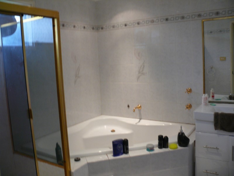 Chipping Norton NSW 2170