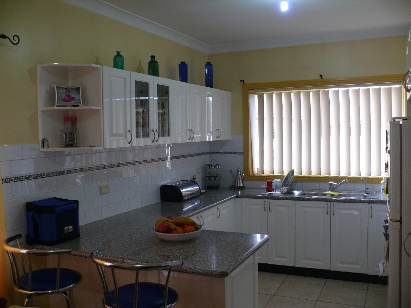 Wattle Grove NSW 2173