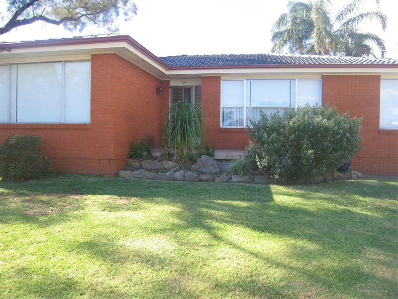 1 Topin Place, Moorebank NSW 2170