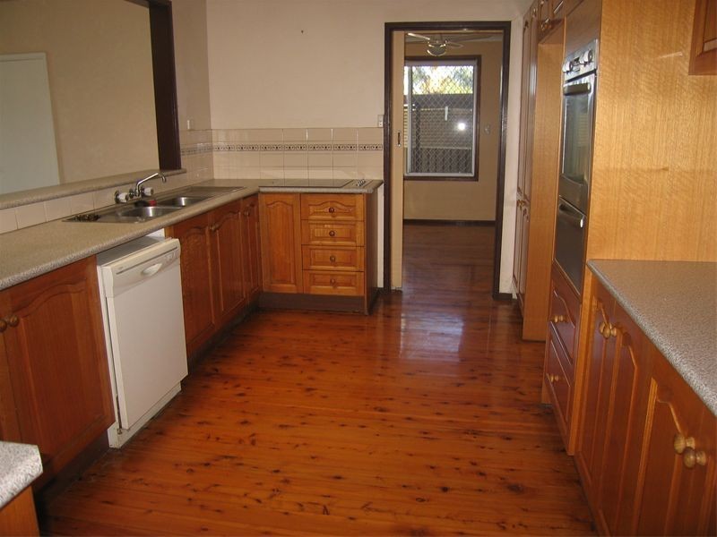 1 Topin Place, Moorebank NSW 2170