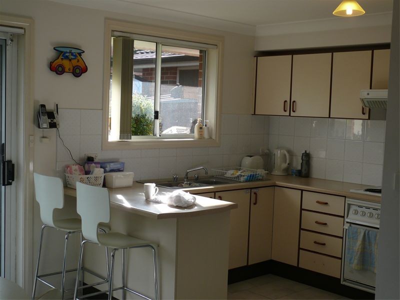2/67 Nuwarra rd, Moorebank NSW 2170