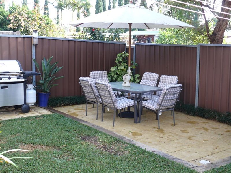 2/67 Nuwarra rd, Moorebank NSW 2170
