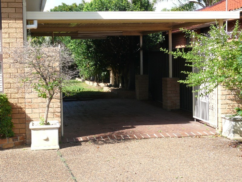 21 Lucas Avenue, Moorebank NSW 2170