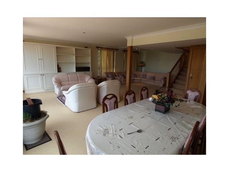 10 Lyndhurst Crescent, Hunters Hill NSW 2110