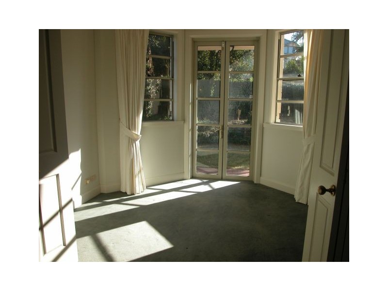 7 Le Vesinet Drive, Hunters Hill NSW 2110