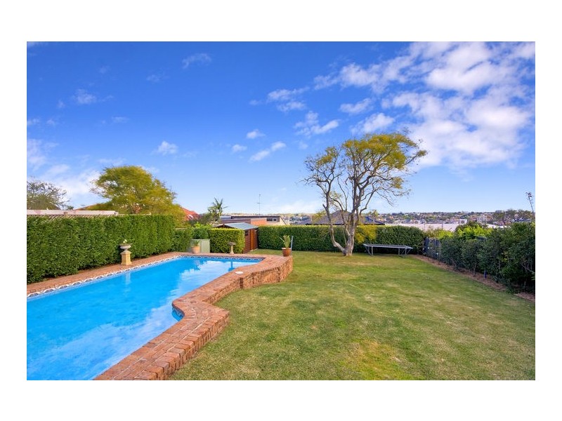 11 Prince Edward Parade, Hunters Hill NSW 2110