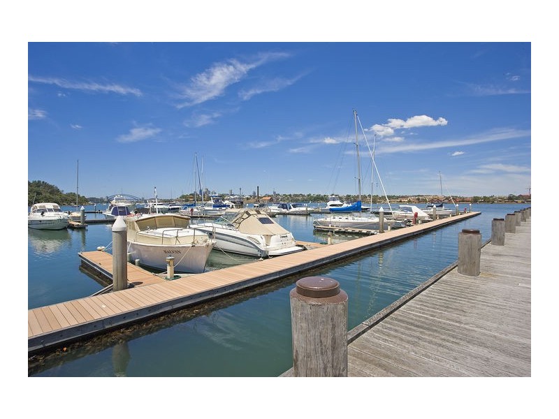 2/12 Le Vesinet Drive, Hunters Hill NSW 2110