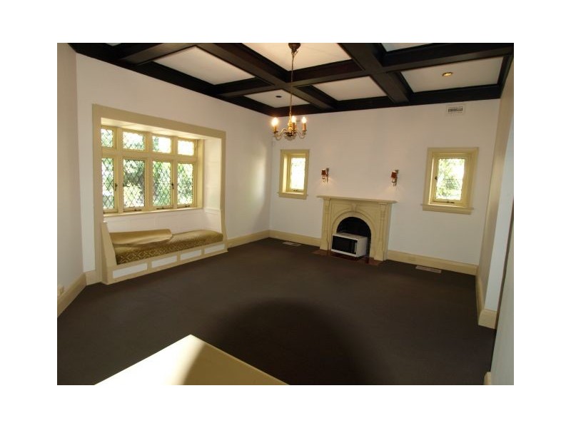 17 Glenview Crescent, Hunters Hill NSW 2110